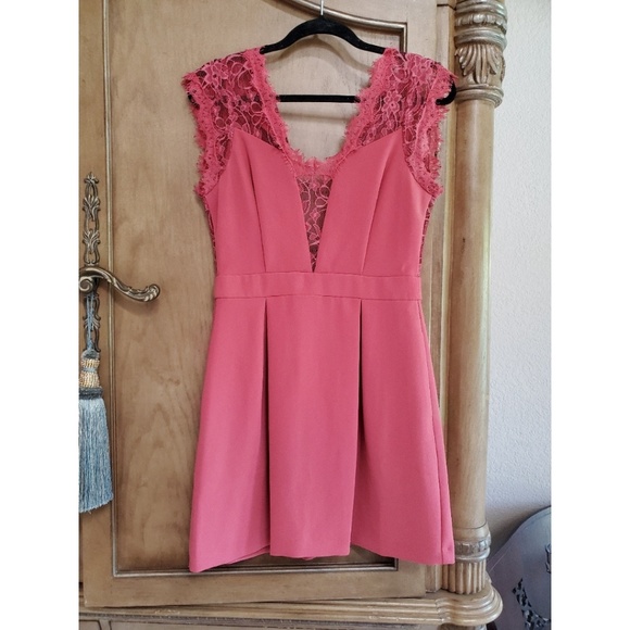 BCBGeneration Dresses & Skirts - BCBGeneration Lace Dress